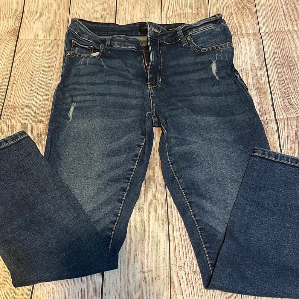 KENDALL + KYLIE SKINNY JEANS
